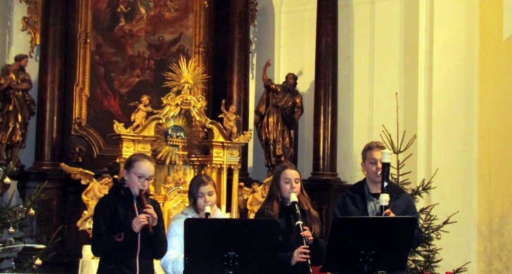 vánoční_koncert_kostel_sv_Petra_Pavla (80).JPG